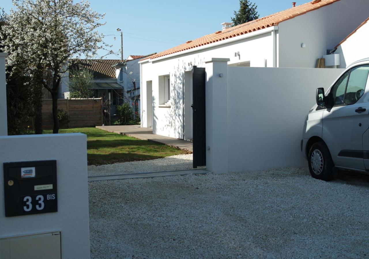 33 Bis Hotell La Rochelle  Exteriör bild