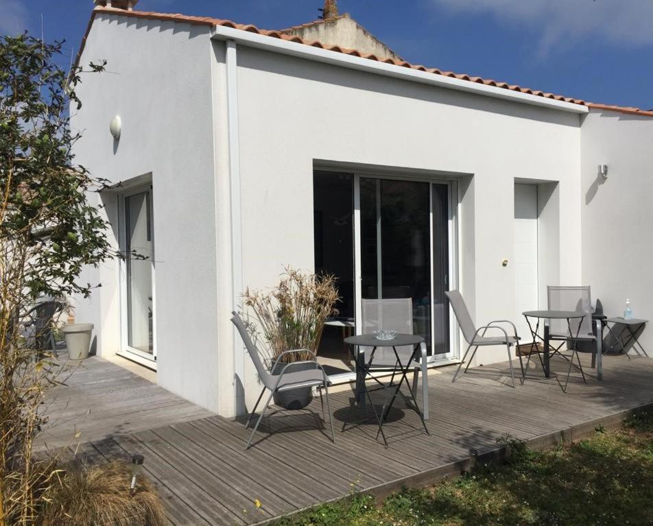 33 Bis Hotell La Rochelle  Exteriör bild
